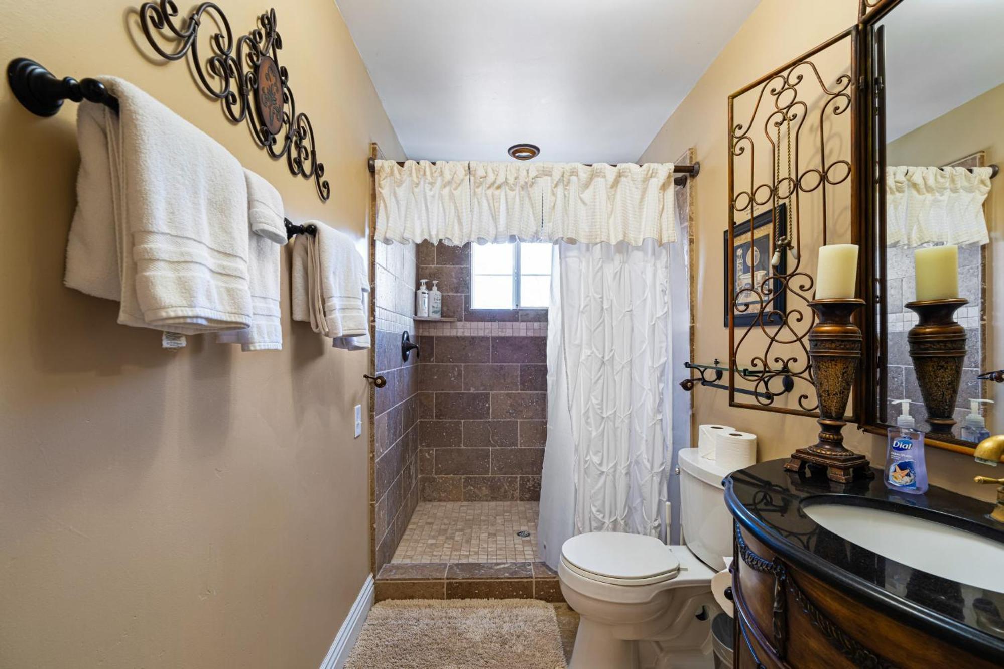 Victorian Manor In Paso Robles Wine Country Pool Hot Tub Firepit Tennis Court Sleeps 28 Екстер'єр фото