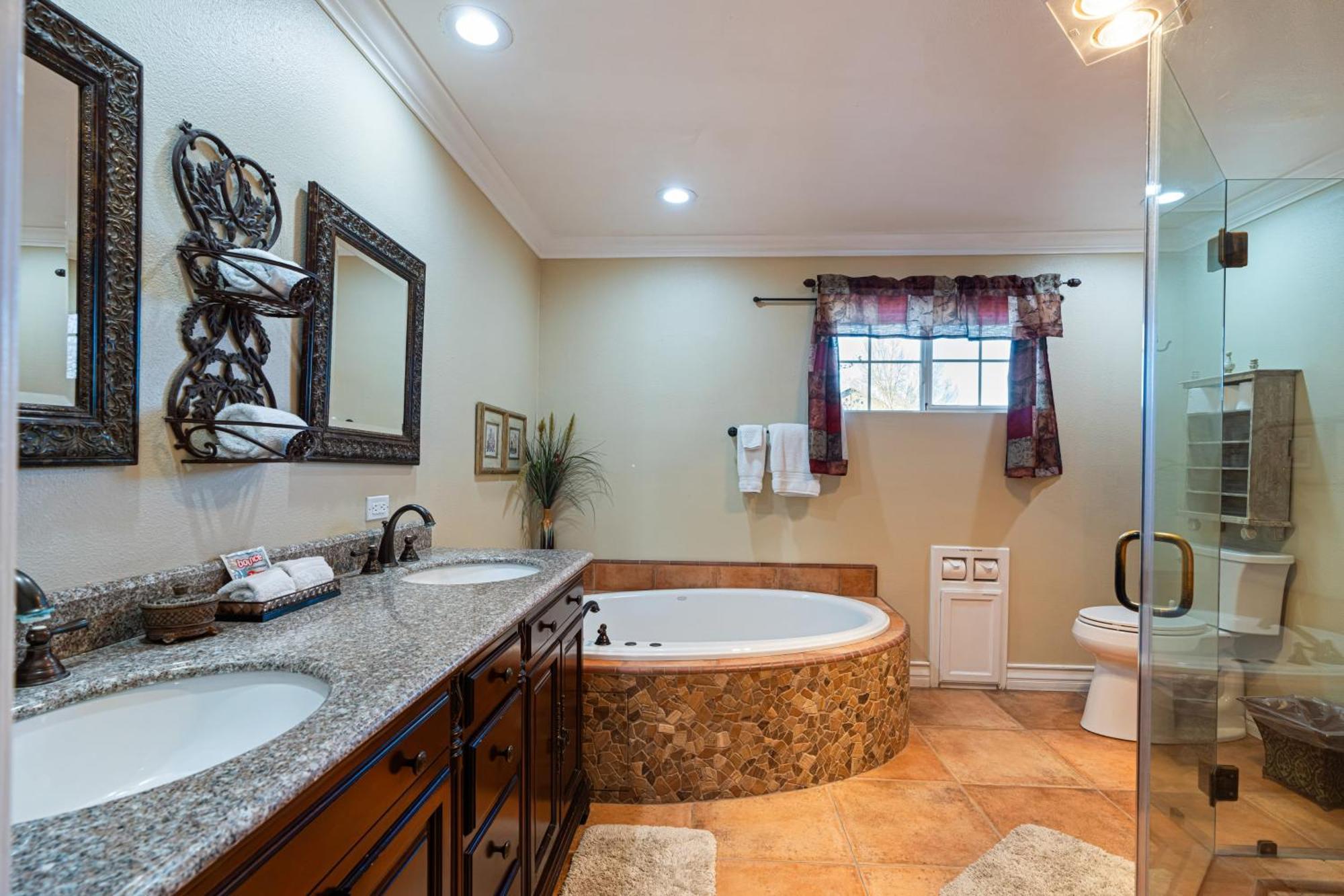 Victorian Manor In Paso Robles Wine Country Pool Hot Tub Firepit Tennis Court Sleeps 28 Екстер'єр фото