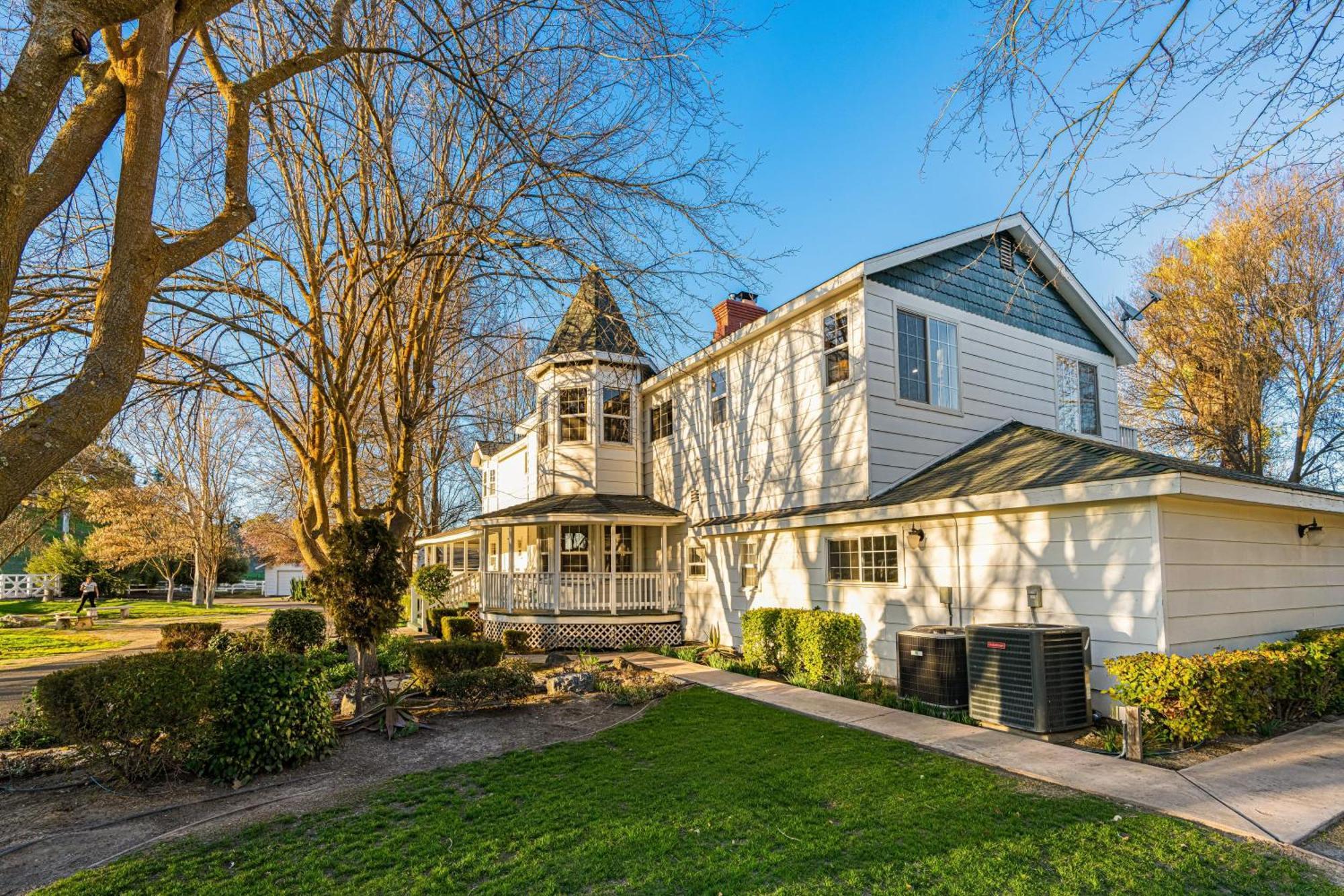 Victorian Manor In Paso Robles Wine Country Pool Hot Tub Firepit Tennis Court Sleeps 28 Екстер'єр фото